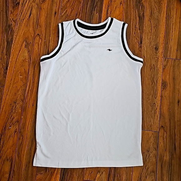 4 Boys Tank tops 10-12 - Picture 1 of 9